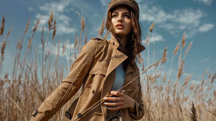 Tench féminin : le manteau indémodable pour toutes les occasions